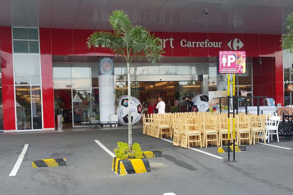 Dekat dengan Transmart Carrefour, hanya 16 menit